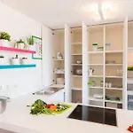 Apartment White Towers Residences *