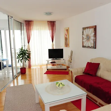 White Towers Residences Appartement *