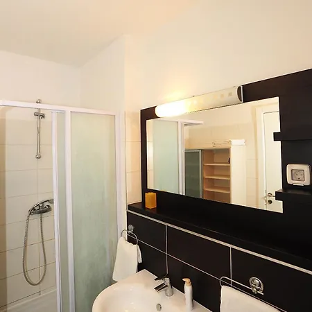 White Towers Residences Appartement